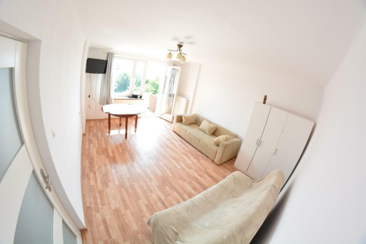 Ul. Ugorek Kolo Areny Apartment คราคูฟ ภายนอก รูปภาพ