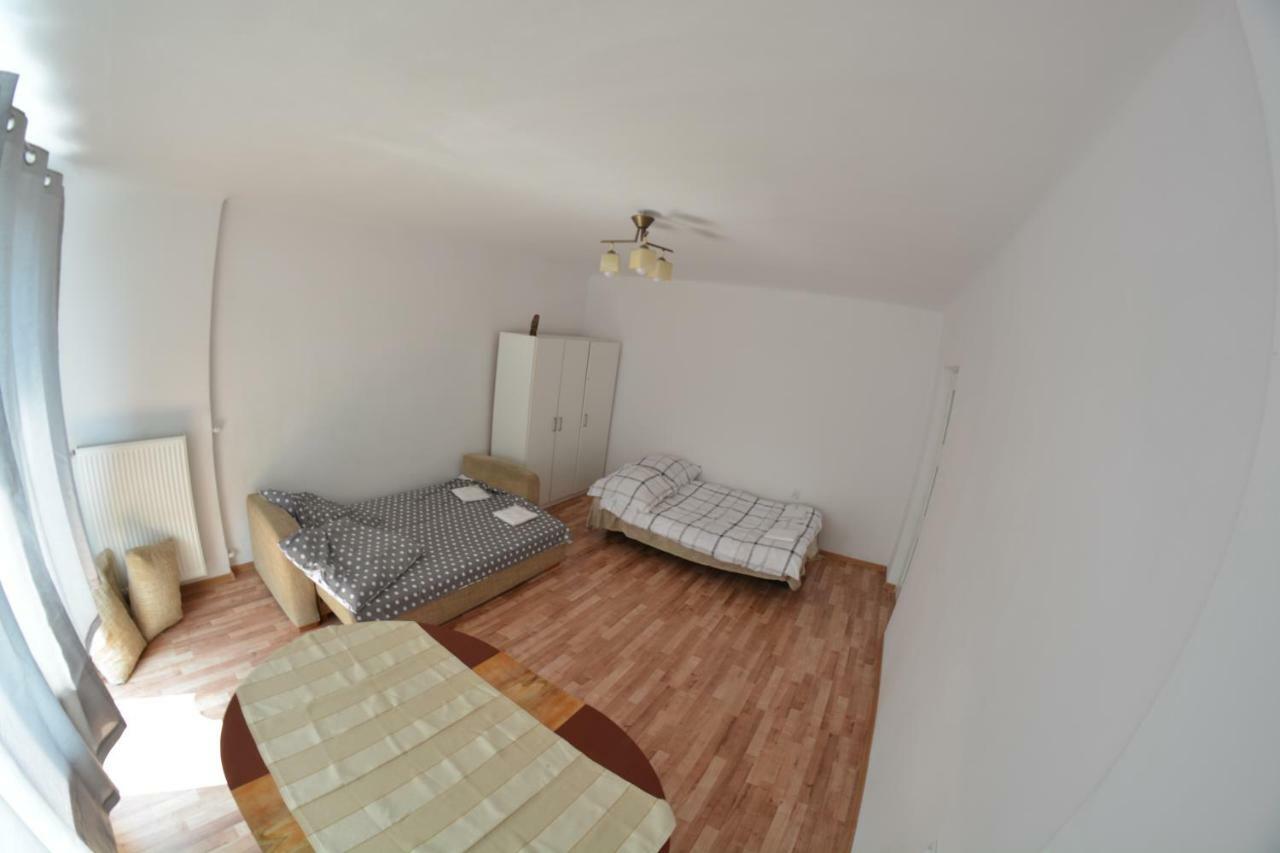 Ul. Ugorek Kolo Areny Apartment คราคูฟ ภายนอก รูปภาพ
